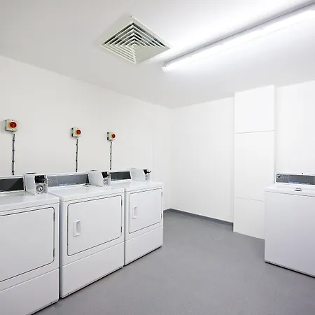Staycity Aparthotels London Greenwich High Road-2